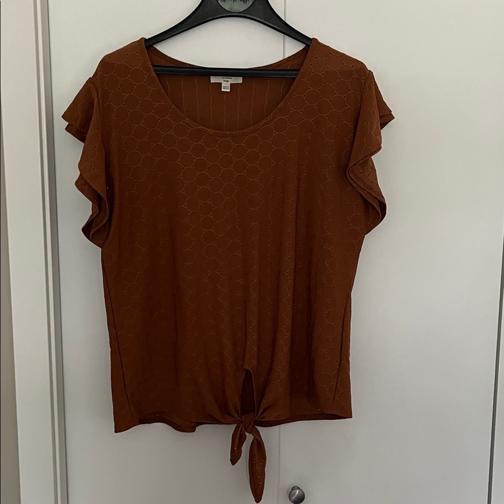 Kim & Cami Warm Brown Eyelet Top